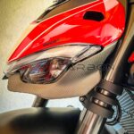 Maxi Carbon - Streetfighter V2/V4 Carbon headlight lip - Image 3